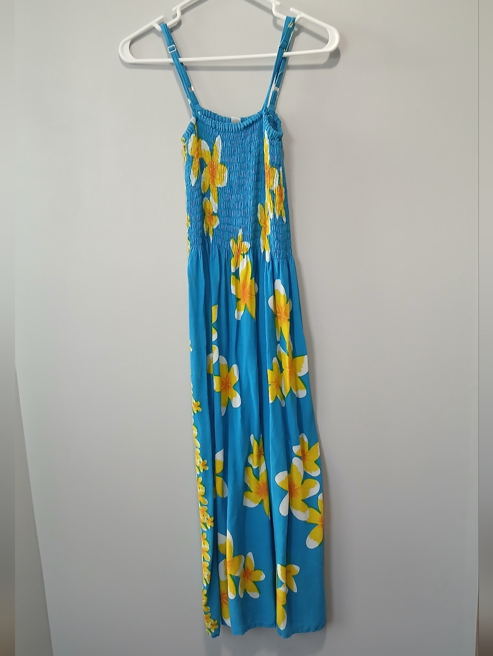 Fun Floral Halter Maxi Dress Womens Small/Medium Resortwear Beach Vacation - Picture 2 of 2